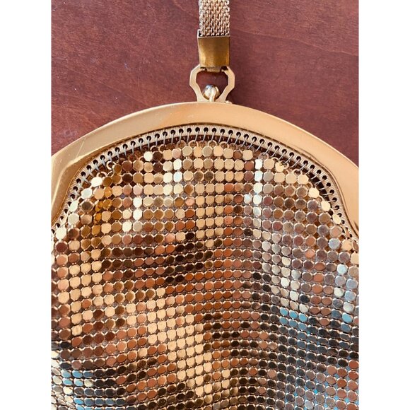 Vintage Whiting and Davis Gold Mesh Evening Bag 1950's Wristlet #4203-2 - Picture 4 of 6